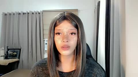 kendra_lunaxx online show from March 4, 8:10 am