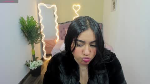 Snapshot of kendra_tay chatting on January 8, 3:29 am kendra online show from January 8, 3:29 am