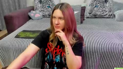 Kendra online show from March 27, 12:01 am