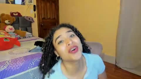 Kenia online show from July 4, 8:38 pm