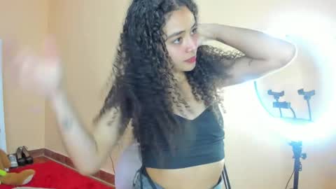 Kenia online show from March 31, 7:25 pm