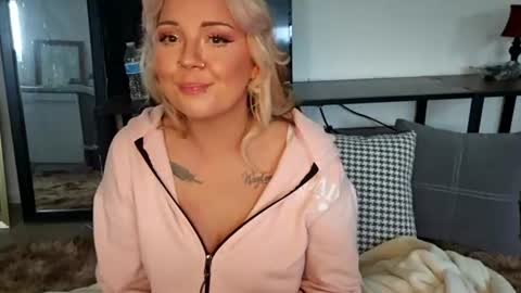 Kenzie online show from July 12, 3:51 am