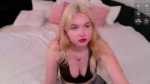 kerry_mell online show from June 29, 3:56 pm
