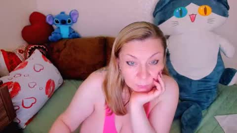 Snapshot of kerryblarex chatting on October 11, 8:44 pm Kerry online show from October 11, 8:44 pm