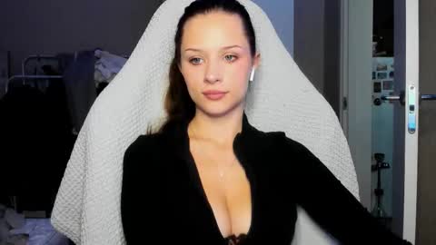 ketlinrous online show from September 17, 2:59 pm