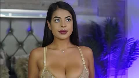 keylaconner online show from October 4, 5:46 am