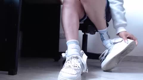     online show from November 22, 6:43 pm