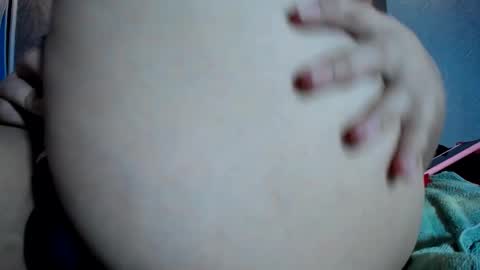 Snapshot of keyra_miller chatting on February 25, 2:25 am keyra_miller online show from February 25, 2:25 am