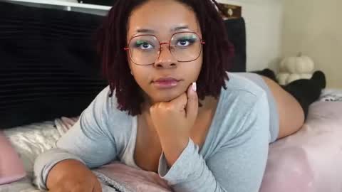 Khaya online show from November 9, 8:27 pm