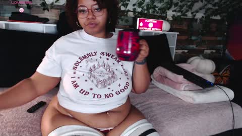 Khaya online show from December 22, 11:11 am