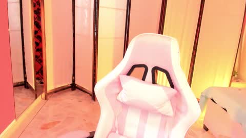 Khloe online show from November 4, 5:51 pm