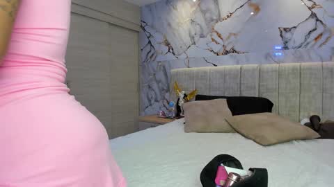    N         M online show from November 15, 12:39 pm