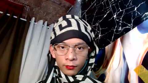 kiana online show from April 2, 5:27 am