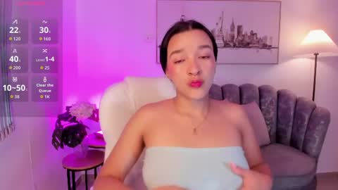 kiara_wren online show from July 24, 7:44 pm