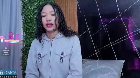 Kiara Zahiri online show from October 20, 11:02 am