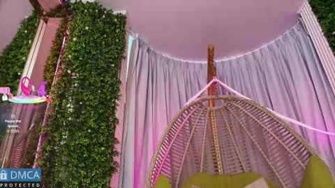 Snapshot of kiara_zahiri_ chatting on October 2, 11:26 am Kiara Zahiri online show from October 2, 11:26 am