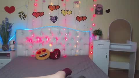 Kara online show from February 13, 7:42 pm