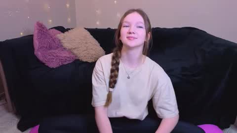 Melvi online show from December 2, 8:16 am