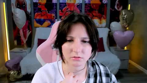 Kika online show from March 1, 12:05 pm