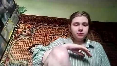 kikibang_ online show from March 28, 11:10 am