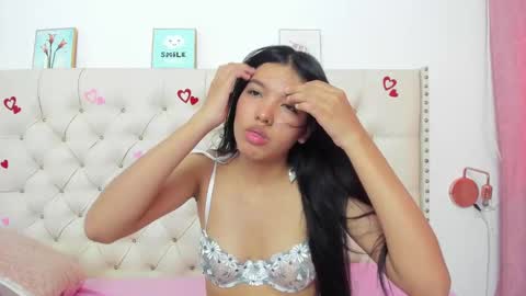 kim_eli online show from March 1, 8:21 pm