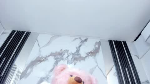 Snapshot of kim_lennon chatting on September 30, 2:44 pm K I M online show from September 30, 2:44 pm