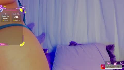 kim_sanatana online show from May 12, 3:59 am