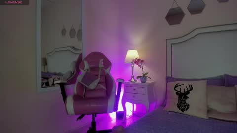 April online show from September 27, 8:27 pm