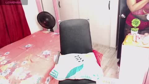 Anita. online show from March 6, 2:19 am