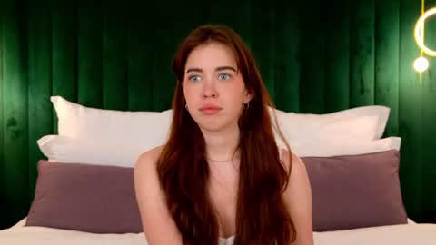 Kimberly online show from July 30, 6:42 pm