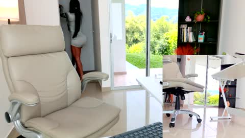 Melissa online show from April 6, 7:26 pm