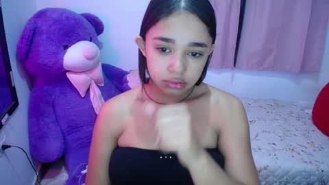 Snapshot of kimberly_slim chatting on September 23, 12:36 pm Kim online show from September 23, 12:36 pm
