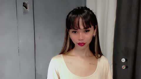 Snapshot of kimberly_tart chatting on January 2, 10:55 pm Kimberly online show from January 2, 10:55 pm