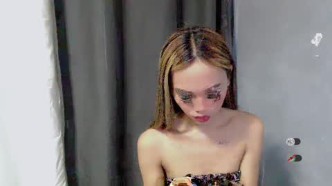 Snapshot of kimberly_tart chatting on February 2, 1:02 am Kimberly online show from February 2, 1:02 am