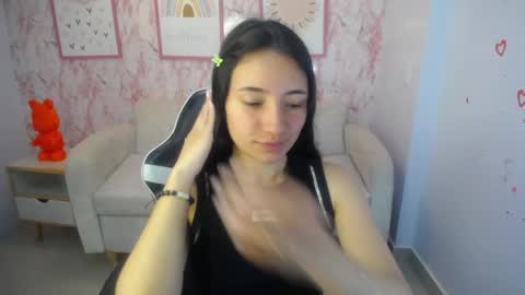 Snapshot of kimberly_thomson_t chatting on September 19, 10:58 am kimberly online show from September 19, 10:58 am