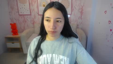 Snapshot of kimberly_thomson_t chatting on September 23, 10:46 am kimberly online show from September 23, 10:46 am