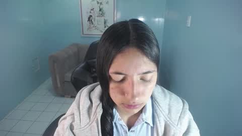 Snapshot of kimberly_thomson_t chatting on January 24, 10:32 am kimberly online show from January 24, 10:32 am