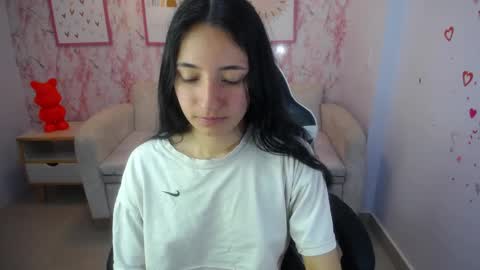 Snapshot of kimberly_thomson_t chatting on September 20, 11:08 am kimberly online show from September 20, 11:08 am
