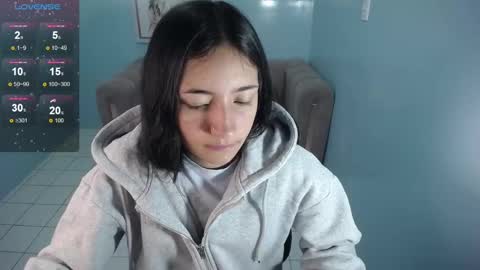 Snapshot of kimberly_thomson_t chatting on January 18, 10:28 am kimberly online show from January 18, 10:28 am