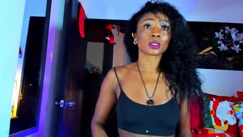 Kimberly Banks online show from December 11, 11:00 pm