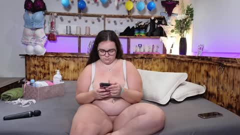 Snapshot of kimberlycaprice chatting on January 25, 3:58 pm kimberlycaprice online show from January 25, 3:58 pm