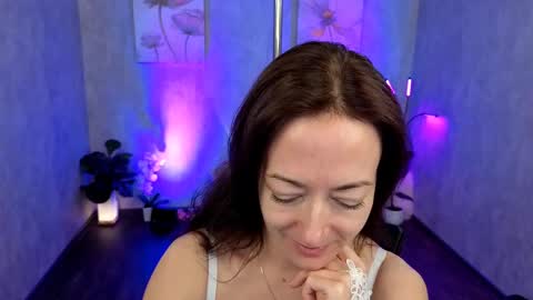 Snapshot of kimberlyray777 chatting on February 24, 6:14 am Kimberly online show from February 24, 6:14 am