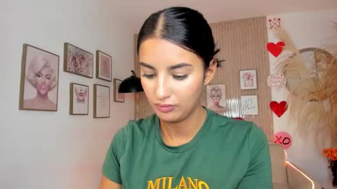 Snapshot of kimm_khalifa chatting on February 20, 8:03 pm Kim online show from February 20, 8:03 pm