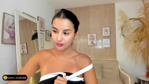 Snapshot of kimm_khalifa chatting on January 30, 7:26 pm Kim online show from January 30, 7:26 pm