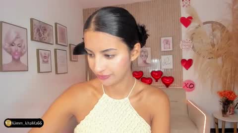 Snapshot of kimm_khalifa chatting on February 14, 9:10 pm Kim online show from February 14, 9:10 pm