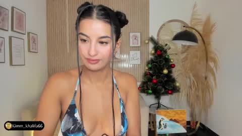 Snapshot of kimm_khalifa chatting on December 27, 10:37 pm Kim online show from December 27, 10:37 pm