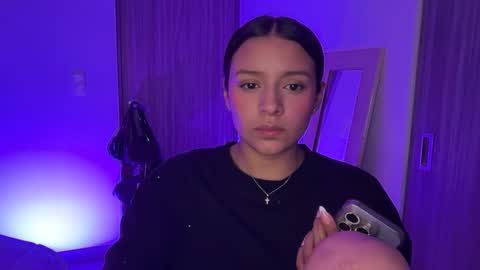 kimmi online show from March 18, 11:21 pm