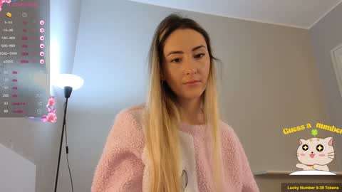 Snapshot of kimmie_ chatting on January 3, 9:47 am Kimmie online show from January 3, 9:47 am