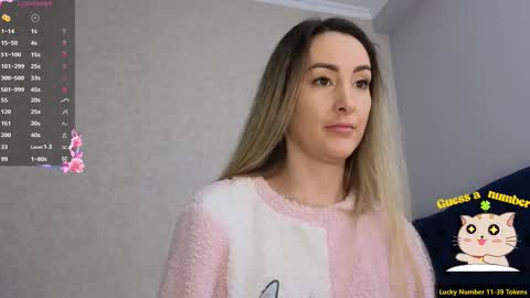Snapshot of kimmie_ chatting on March 3, 7:14 pm Kimmie online show from March 3, 7:14 pm