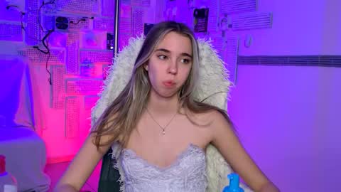 kimporins online show from March 14, 10:22 pm